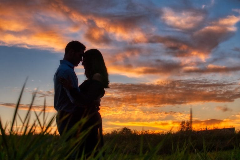 clouds couple dawn 1542354
